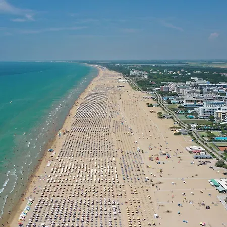 Renewed Three-room Close To The Bibione