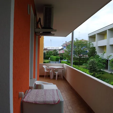 Renewed Three-room Close To The Apartament Bibione